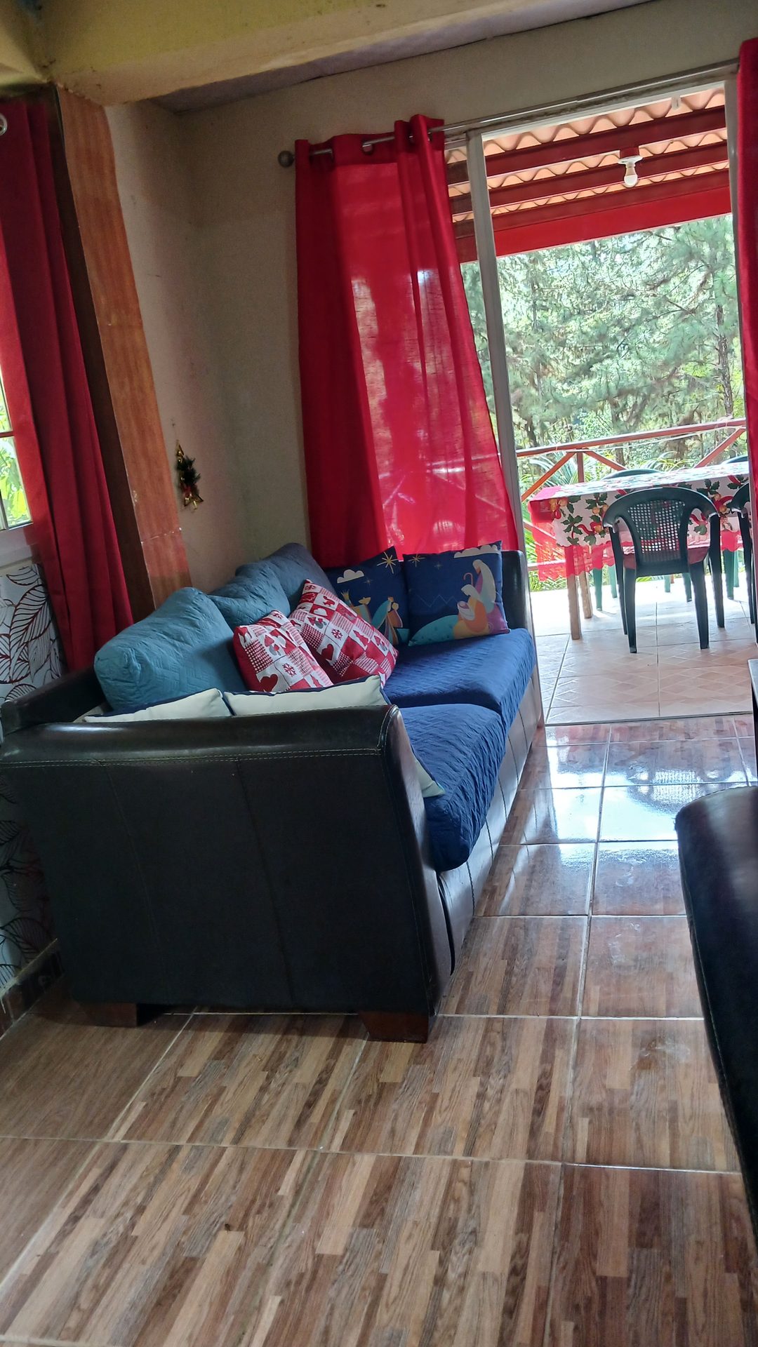 Sala de Cabaña El Tucán